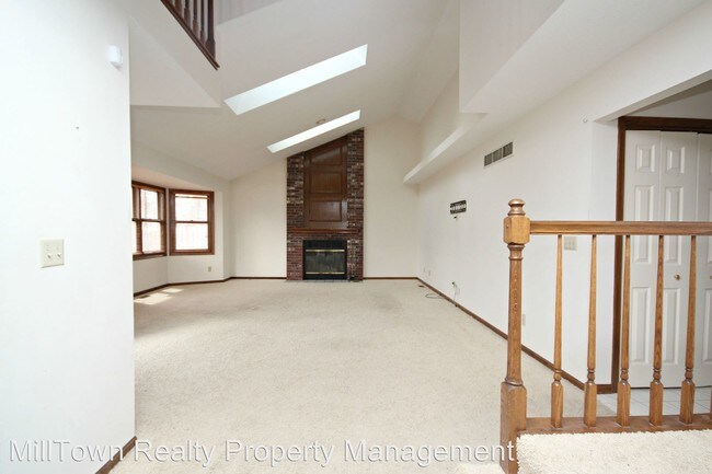 Building Photo - 3614 Deer Springs Dr