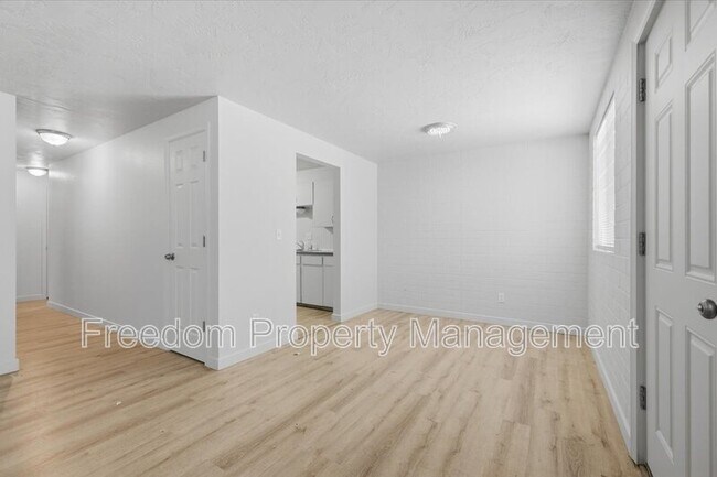 Foto del edificio - 3114 Iowa Ave