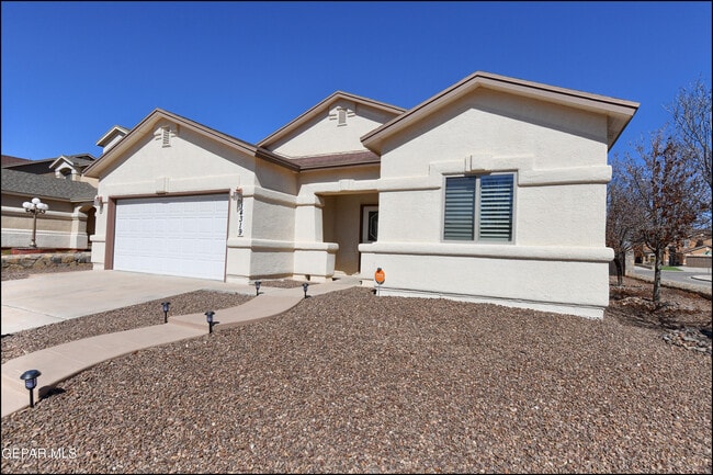 Foto del edificio - 14319 Owl Point Ave