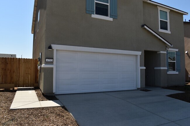 Building Photo - 4752 Sami Jo Dr