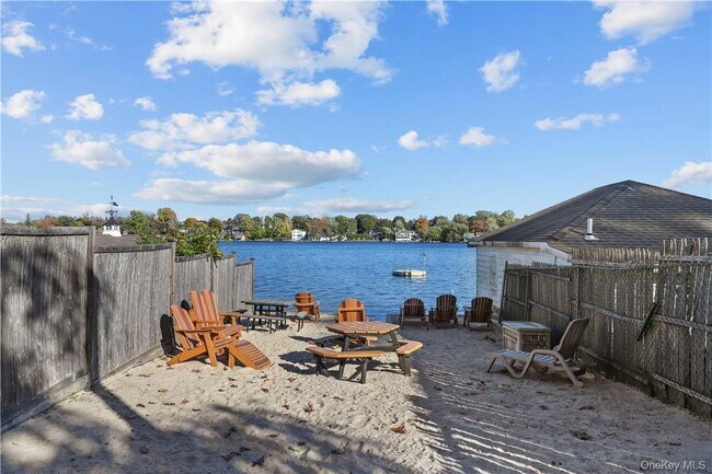 Foto del edificio - 33 Sycamore Rd