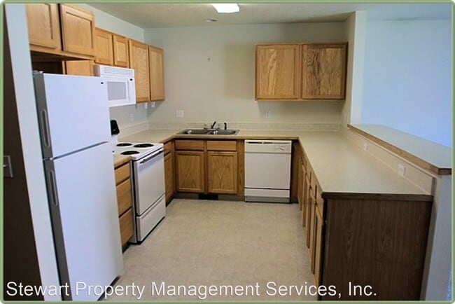 Building Photo - 5521 Glenridge Way