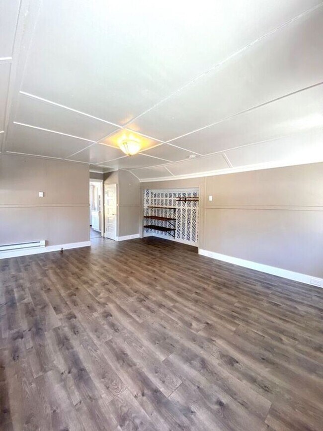 Building Photo - Studio, 1 bath House - 1605 Cheyenne Blvd