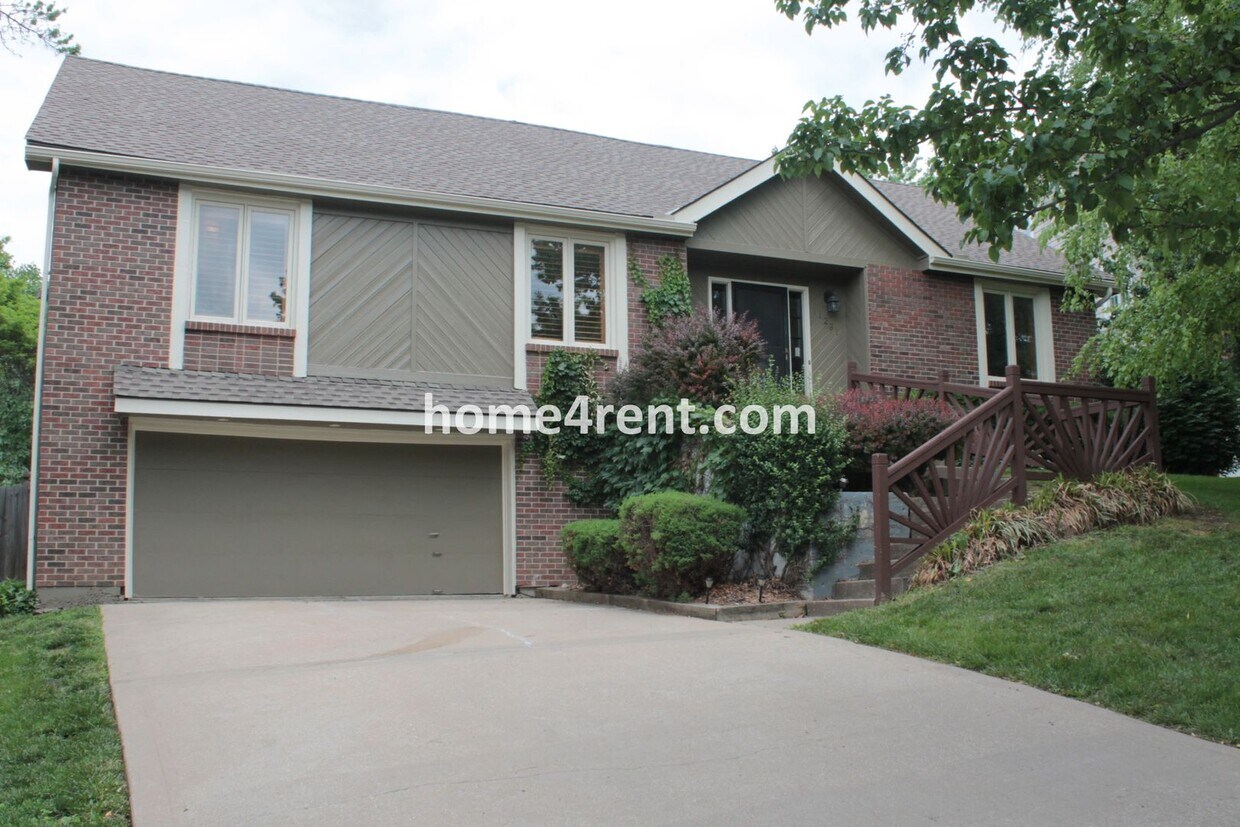 Primary Photo - Bedrooms on the Main Level w/ Finished Wal...