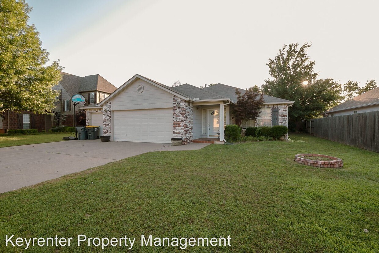 11706 S Gum Ave, Jenks, OK 74037 House Rental in Jenks, OK