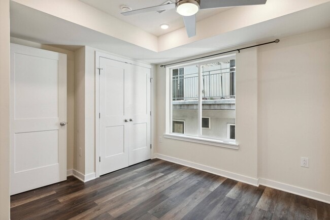 Foto del edificio - 1330 N 15th St