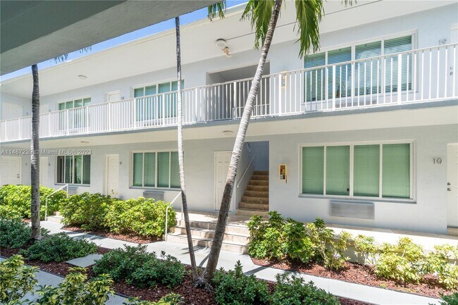 Foto del edificio - 7315 Carlyle Ave