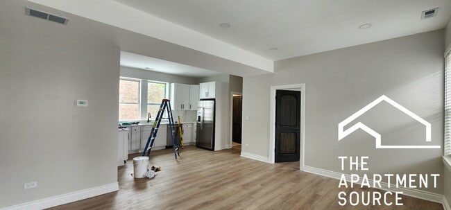 Building Photo - 2552 S Central Park Ave
