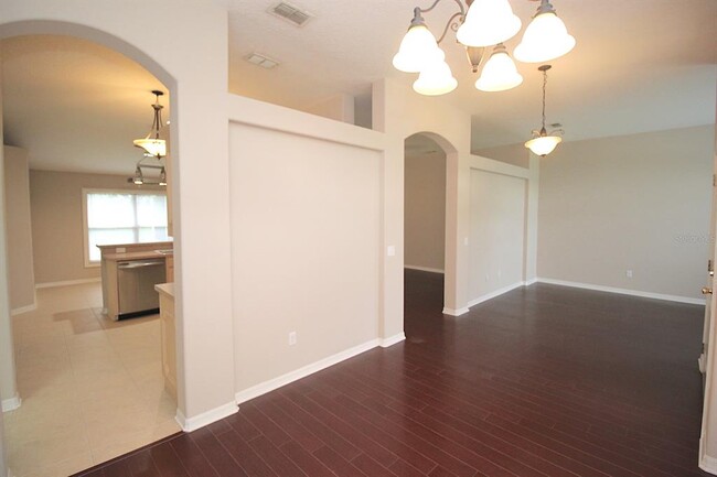 Building Photo - 25 Bird of Paradise Dr