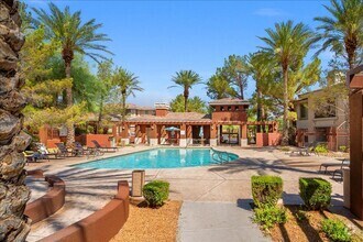 Building Photo - 905 Domnus Ln