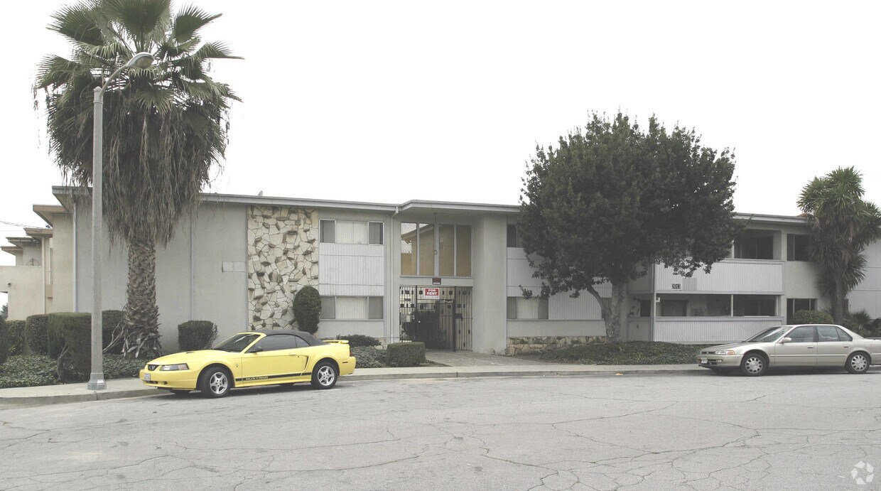 Building Photo - The Las Vegas Apartments