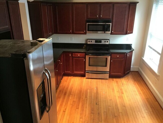 Foto del edificio - 101 N Stafford Ave