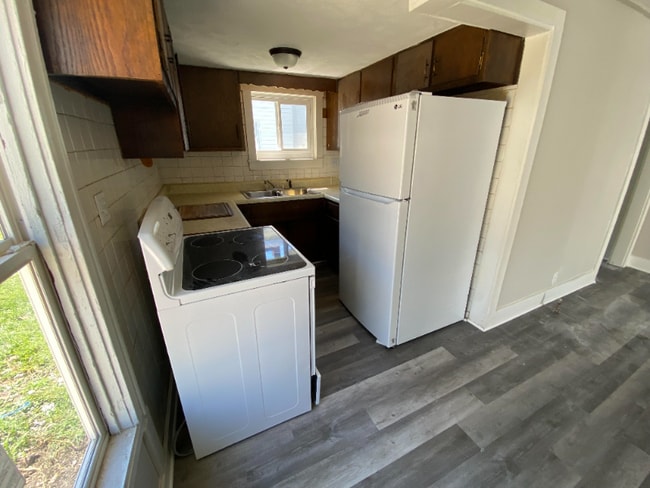 Building Photo - 505 S Georgia St