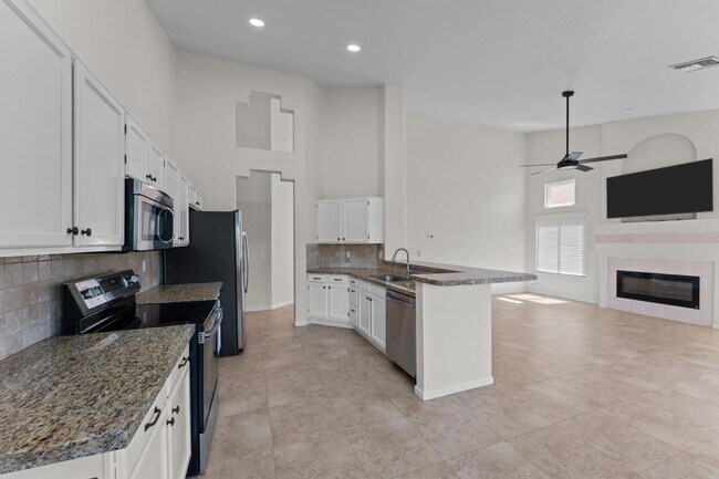 Foto del edificio - 4423 E Vista Val Verde Dr