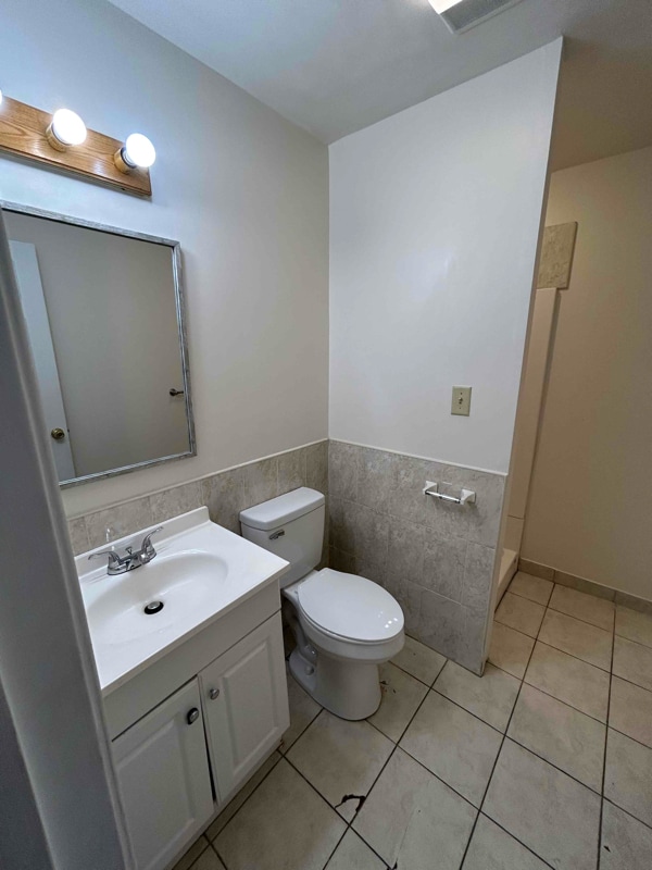 Building Photo - 3276 Main St