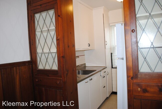 Building Photo - 3416 Shaw Ave