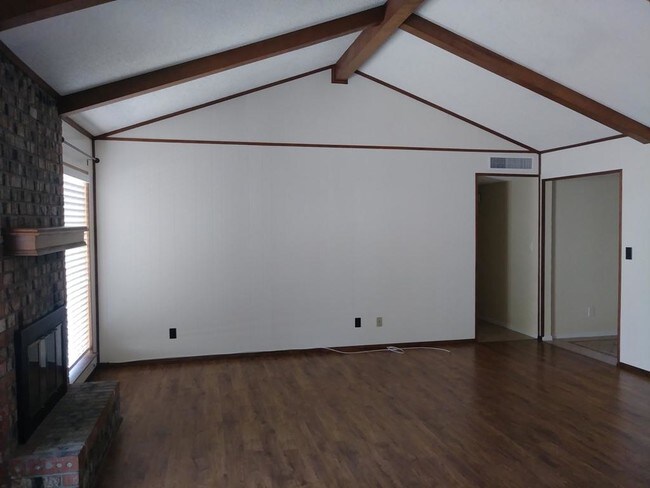 Building Photo - 7116 Ramada Dr