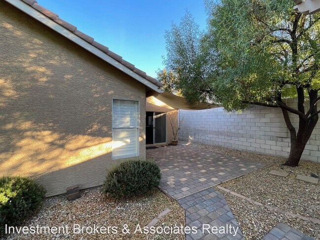 Building Photo - 3 br, 2 bath House - 44 Tanglewood Dr.