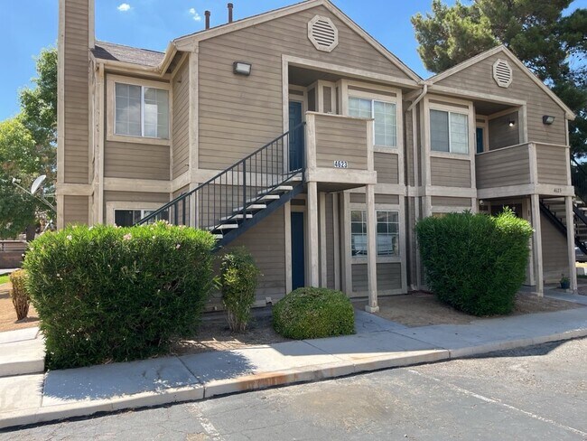Building Photo - "Charming 2-Bedroom Multiplex with Cozy Fi...