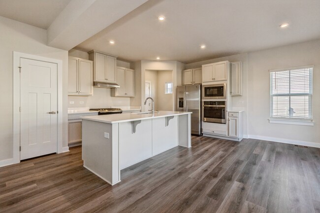 Building Photo - 942 kayla Ct