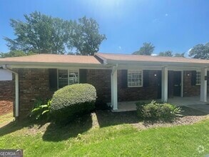 Building Photo - 140 Mount Zion Rd
