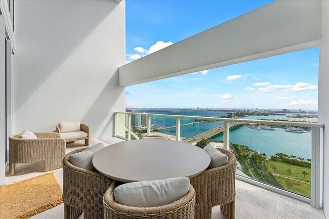 Foto del edificio - 1040 Biscayne Blvd