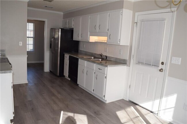 Foto del edificio - 4365 White Pines Ct