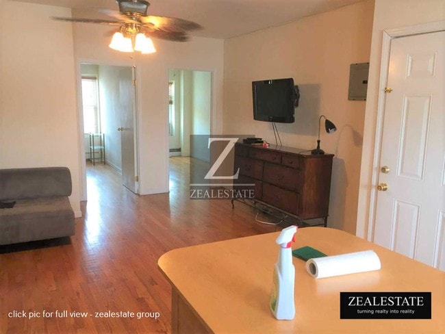 Building Photo - 695 5th Avenue