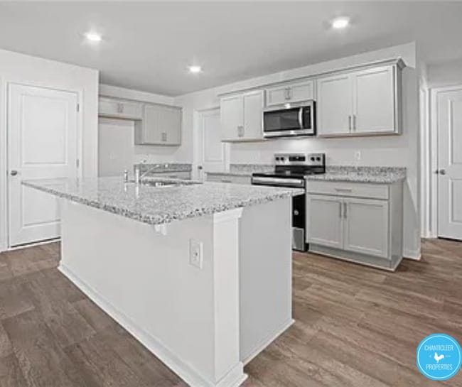 Building Photo - 2140 Monk Dr