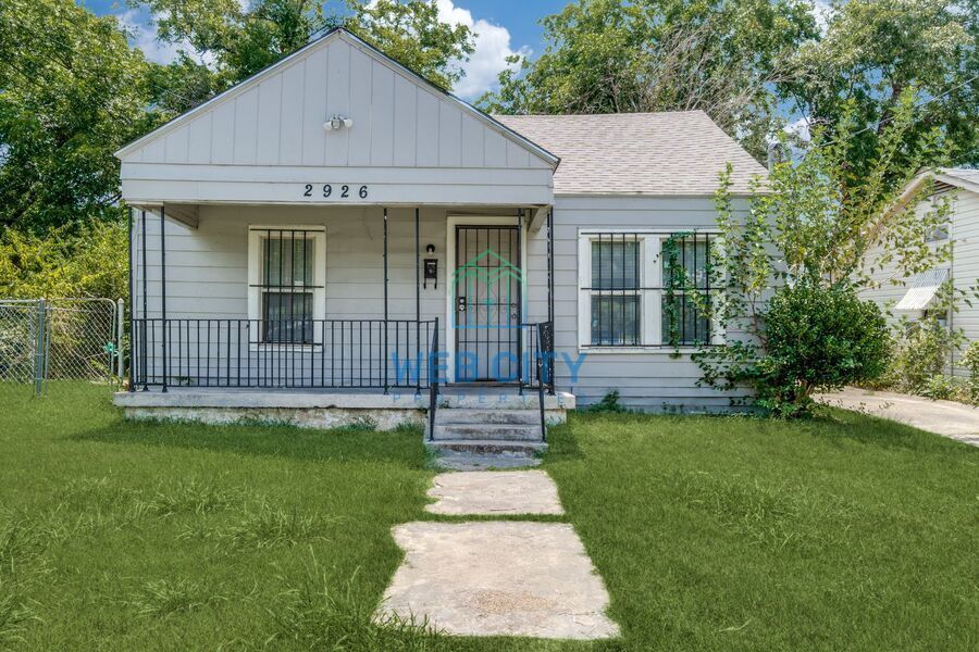 Foto principal - 2926 Carpenter Ave