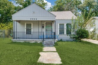 Building Photo - 2926 Carpenter Ave