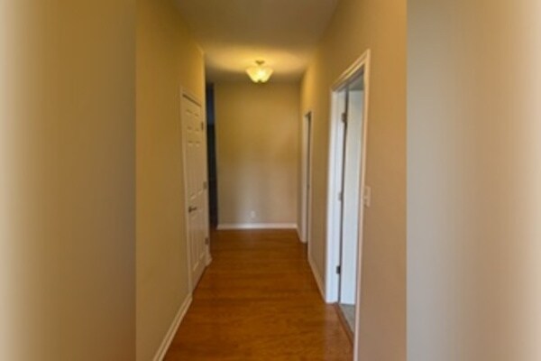 Entrada2 - 7742 Ellisville Ln