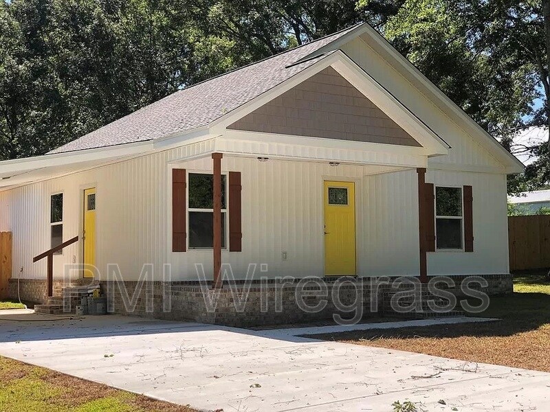 Primary Photo - 668 Ida St