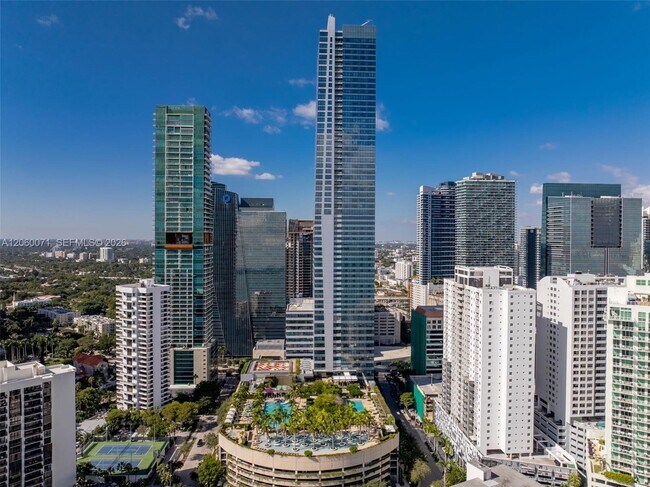 Foto del edificio - 1435 Brickell Ave