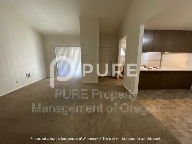 Foto del edificio - 9009 SE Clackamas Rd