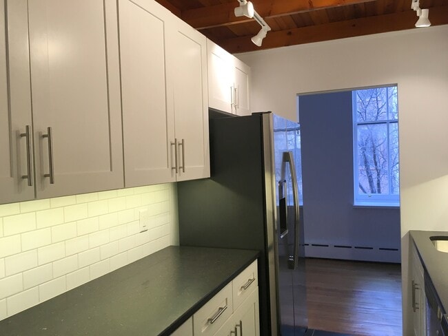 Building Photo - 1521 Spruce St