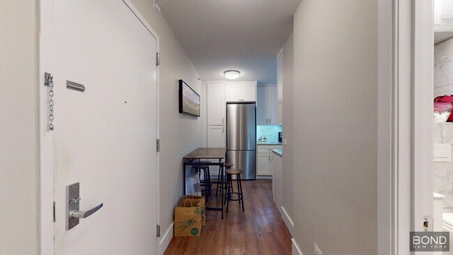 Foto del edificio - 237 E 34th St