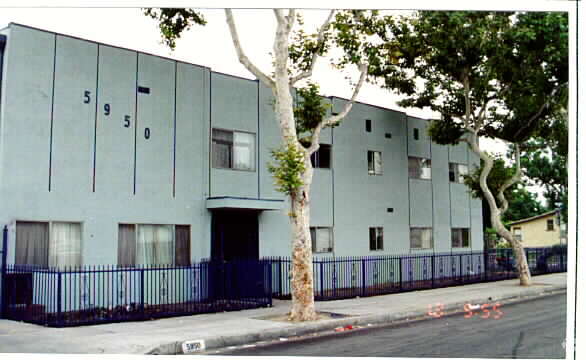 Primary Photo - 5950 Loveland St