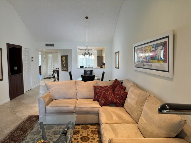 Building Photo - 15831 Loch Maree Ln