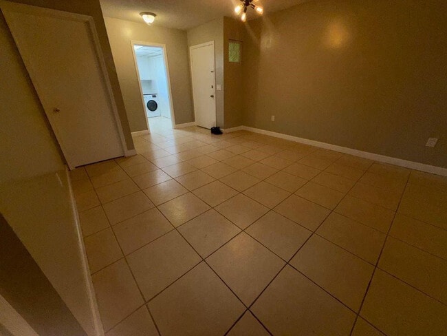 Building Photo - 1410 S Federal Hwy