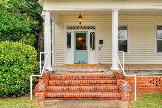 Foto del edificio - 1841 Ohio Ave