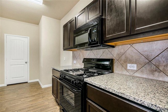 Building Photo - 6211 Wideleaf Dr