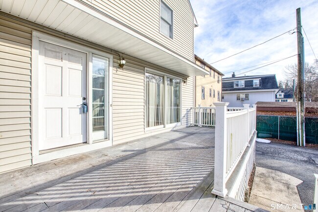 Foto del edificio - 24 Hollow Wood Ln