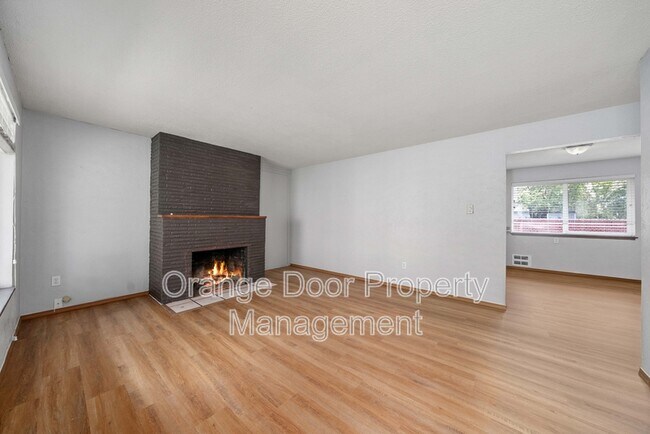 Foto del edificio - 712 127th St S