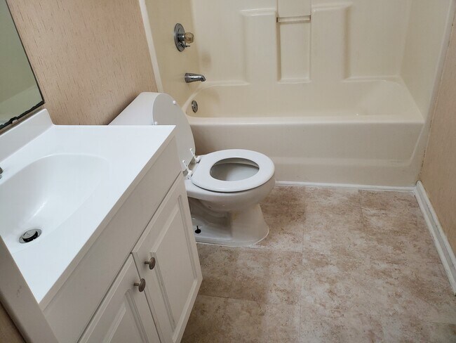 Foto del edificio - 448 Red River Ct