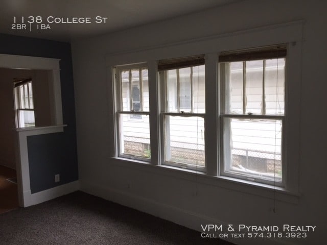 Building Photo - 1138 College St