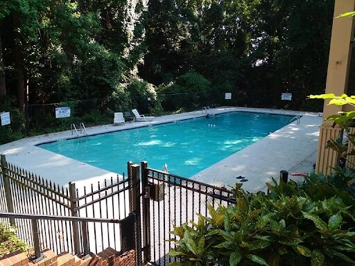 Foto del edificio - 1100 Skyland Dr