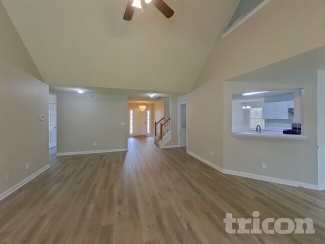Building Photo - 421 Washington Dr