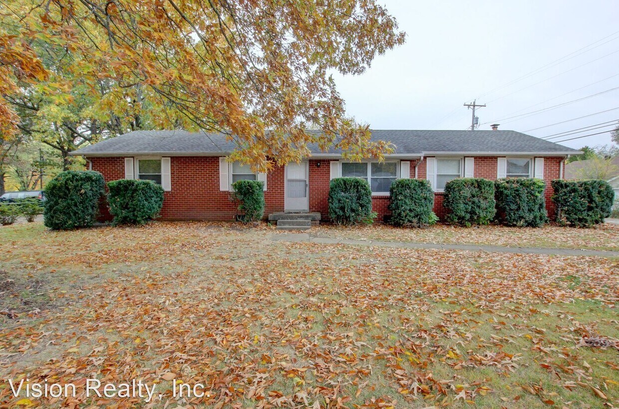 3 br, 1.5 bath House 27 Binks Dr. House Rental in Clarksville, TN