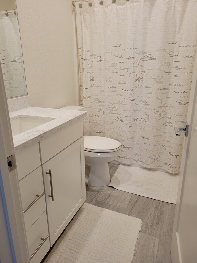 Building Photo - 8649 Seawind Way